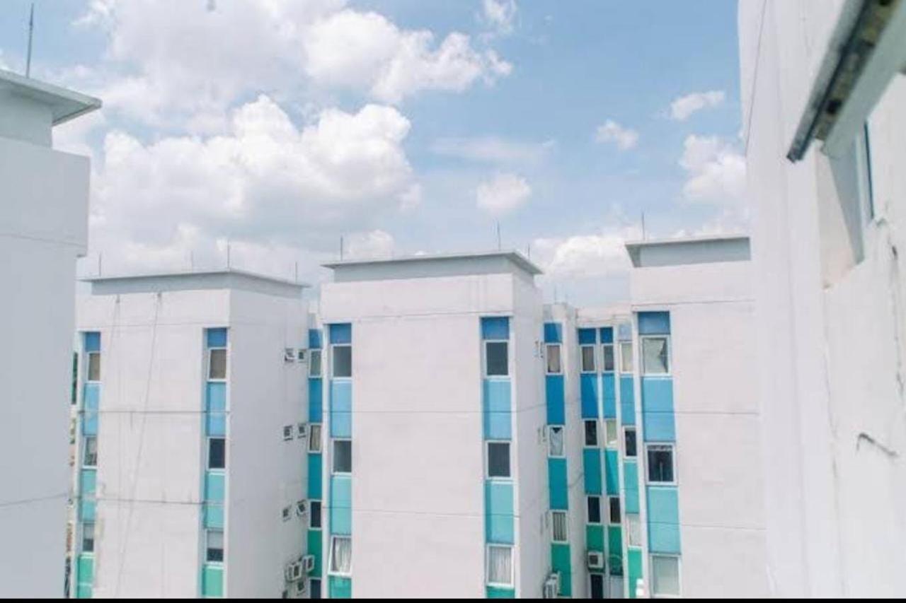 Barata Hotel Near Bandara Soekarno Hatta Tangerang Luaran gambar