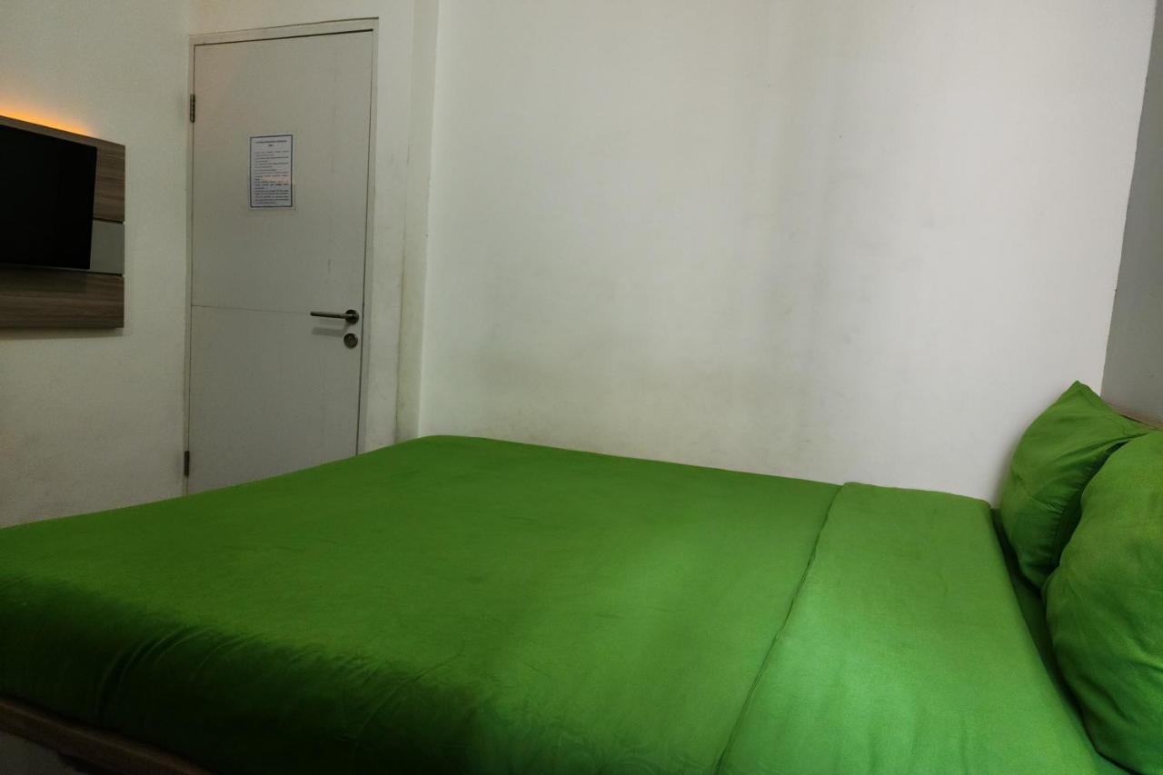 Barata Hotel Near Bandara Soekarno Hatta Tangerang Luaran gambar