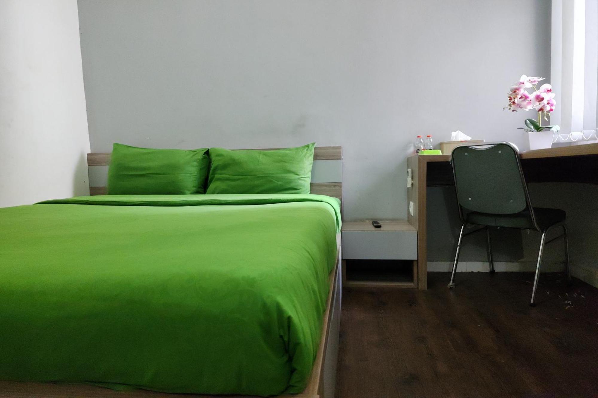 Barata Hotel Near Bandara Soekarno Hatta Tangerang Luaran gambar